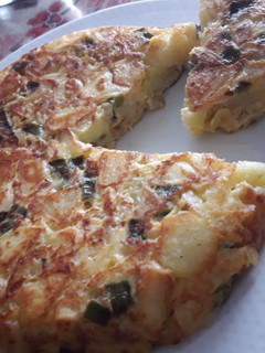 Una foto de Tortilla de patatas con verdura