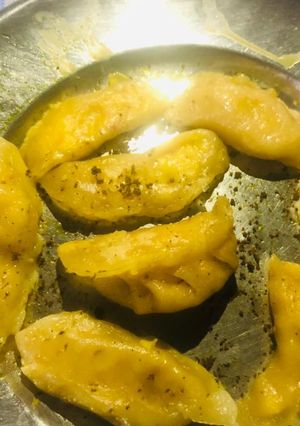 A picture of Momos.