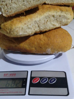 Una foto de PANCITOS SABORIZADOS. Ajo, perejil y zanahoria rallada