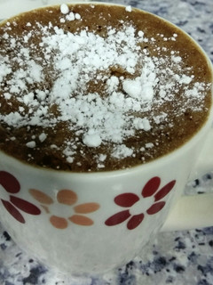Una foto de Mug cake de chocolate al microondas