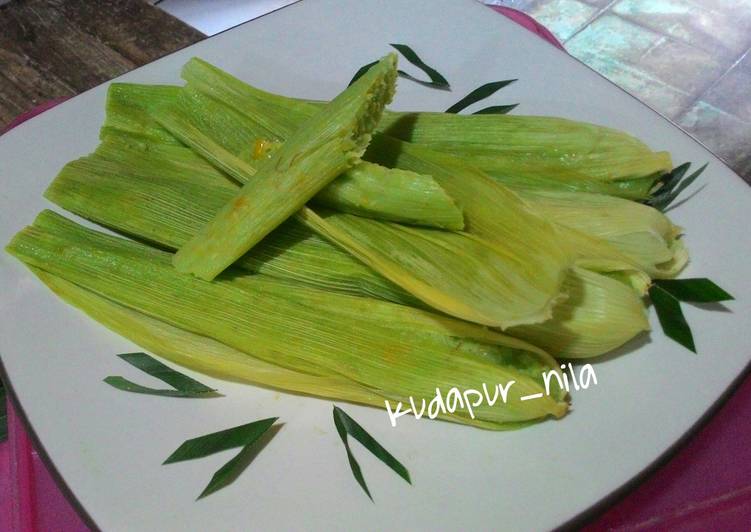Lepet Jagung Hijau