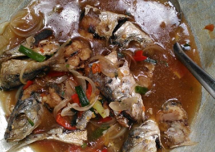 Cara buat Ikan sarden saus padang Sederhana dan Mudah Dibuat