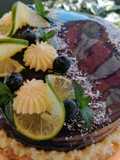 Torta al cocco, lime e mirtillo