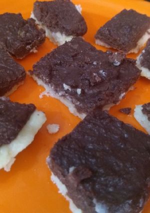 A picture of Chocolate Burfi.