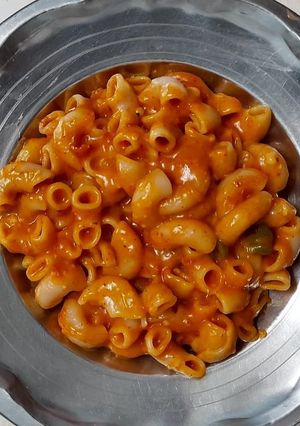 રેડ પાસ્તા(Red pasta recipe in gujarati) રેસીપી મુખ્ય ફોટો