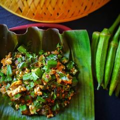 A picture of Eggs & Okra/Bhindi Stir Fry.