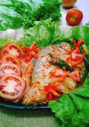 Foto resep Ikan Bawal Kuah Belimbing Besi