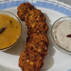 A picture of Daal vada.
