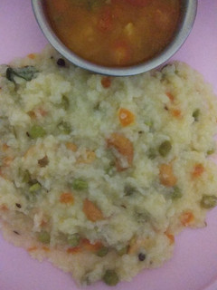 காய்கறி பொங்கல் மற்றும் காய்கறி சாம்பார் (kaaikari pongal, kaai kari sambar recipe in tamil) செய்முறை முக்கிய புகைப்படம்