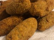 Una foto de falafel garbanzo en lata
