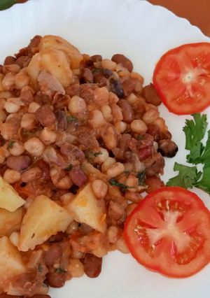 A picture of Githeri x potatoes.