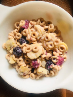 A picture of Berry Delicious Saba Cream Cheese Cheerios 🤪 / cereal.