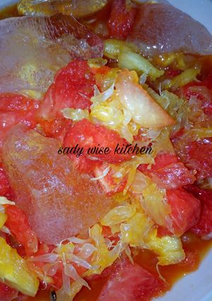 A picture of Fruit Salad.