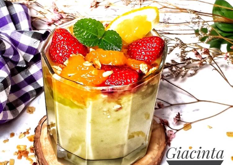 Langkah Mudah untuk Menyiapkan Avocado Yoghurt dan taburan buah Anti Gagal