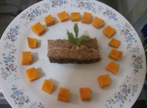 Una foto de Pastel relleno de carne picada al microondas