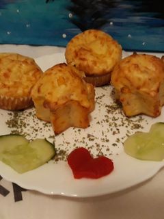 Sajtos-sonkás-kukoricás muffin recept fotója