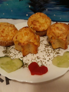 Sajtos-sonkás-kukoricás muffin recept fotója