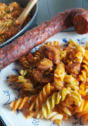 O poză a rețetei Paste vegetale cu chorizo și spanac!.