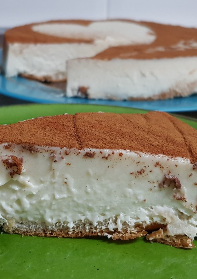 Una foto de Tarta de horchata con fartons