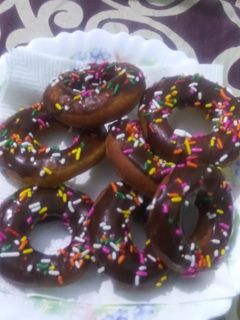 A picture of Donuts 🍩.