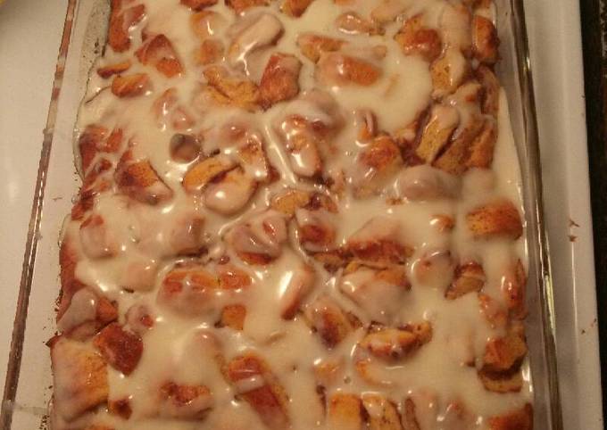 Cinnamon Roll French Toast Bake