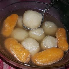A picture of Rasgulla (rice flour).