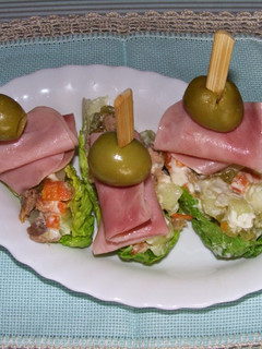 Una foto de Barquitas con ensaladilla
