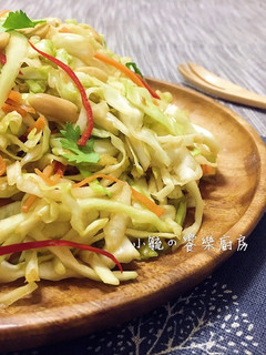 涼拌高麗菜絲~輕爽開胃菜 的食譜成品照片