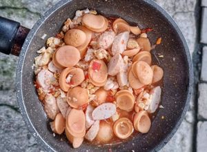 Foto resep Tumis Sosis, Baso Kepiting dan Telur