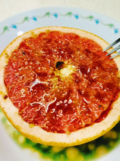 炙燒焦糖葡萄柚 的食譜成品照片