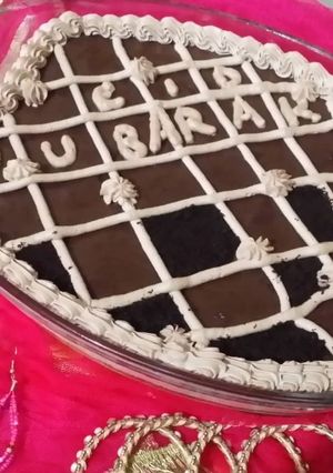 A picture of Ice cream trufle dessert.