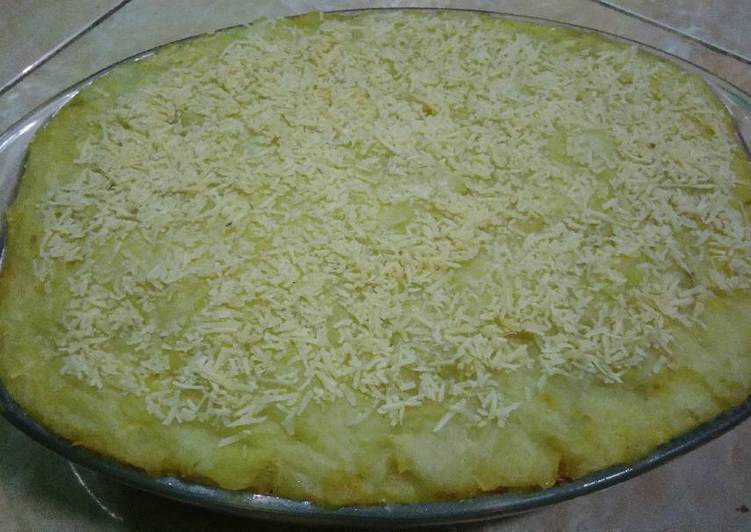 Cara Bikin Schotel Kentang Kari Daging yang Enak Banget