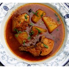 A picture of Kashmiri Chicken Curry.