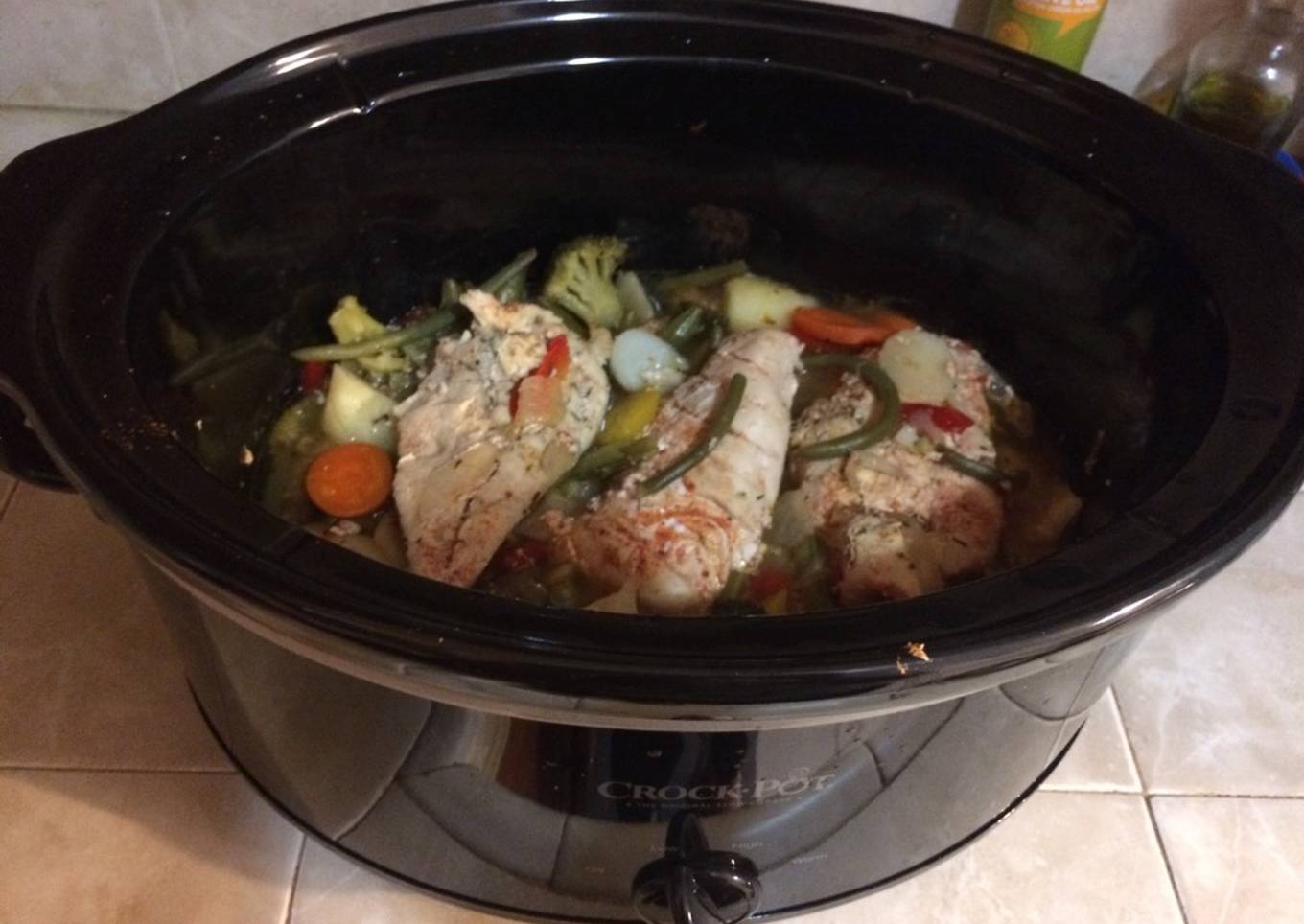 Pollo a la cerveza con vegetales (Olla lenta)