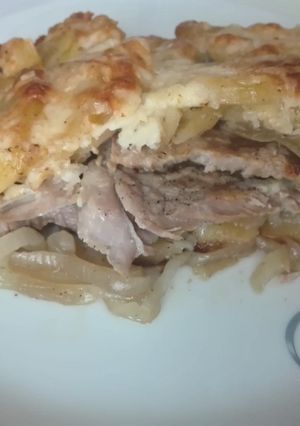 Tepsis húsos krumpli 🙂 recept fotója