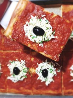 صورة لوصفة بيتزا كاري 🍅🍕