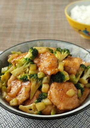 A picture of Broccoli and Chicken Breast with Butter Soy Sauce Stir-Fry.