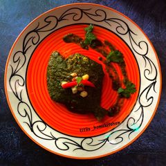 A picture of Palak Pomfret Curry.