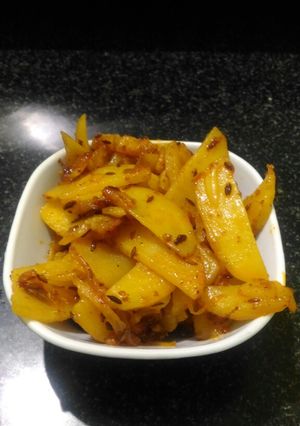 A picture of Jeera aloo.