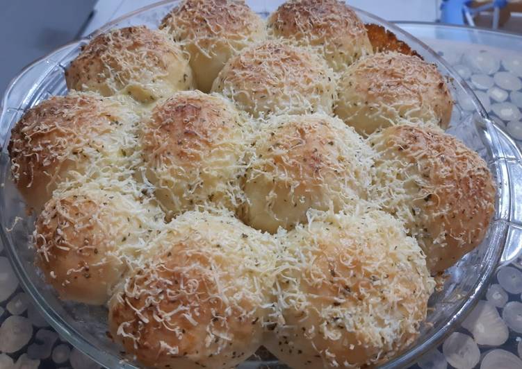 Garlic mozzarella bread (autolyze method)