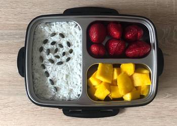 How to Make Yummy Rice Pudding with Fruits and Berries