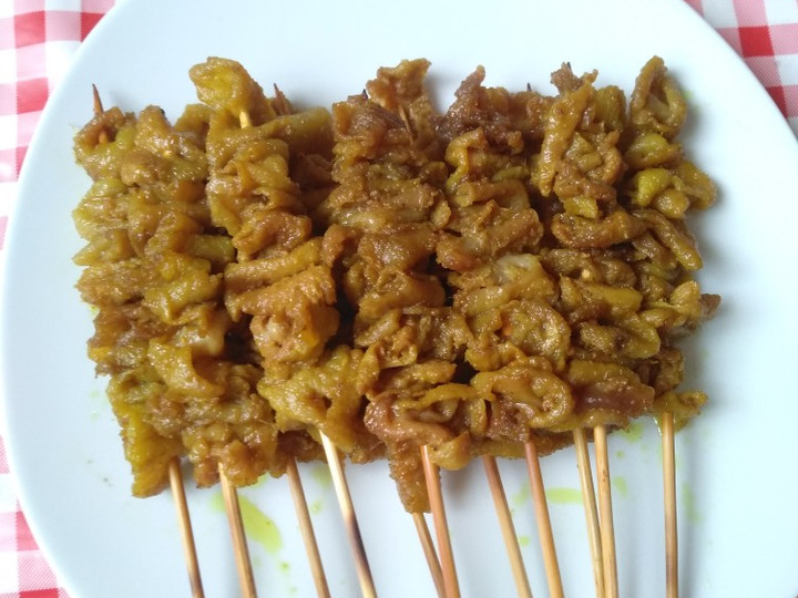 Yuk intip, Resep membuat Sate kulit ayam bumbu kuning  menggugah selera