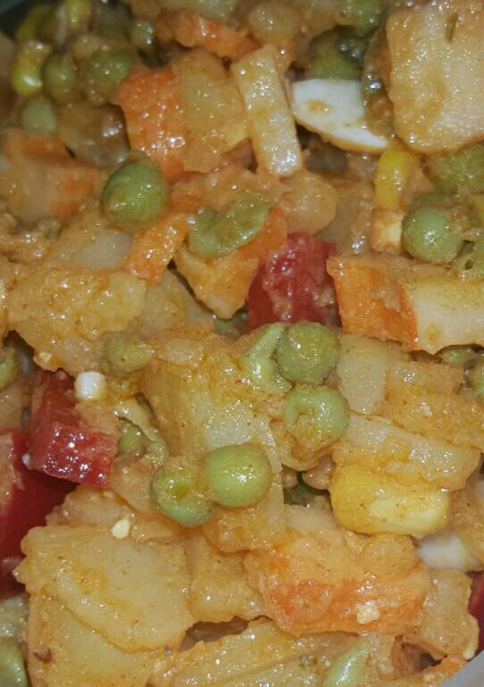 Una foto de Ensalada con surimi