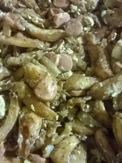 Una foto de Revuelto de salchipapas
