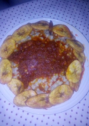 A picture of Beans and plantain.