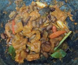 Cara Menyajikan Sambel Goreng Krecek Kacang Tolo Paling Enak