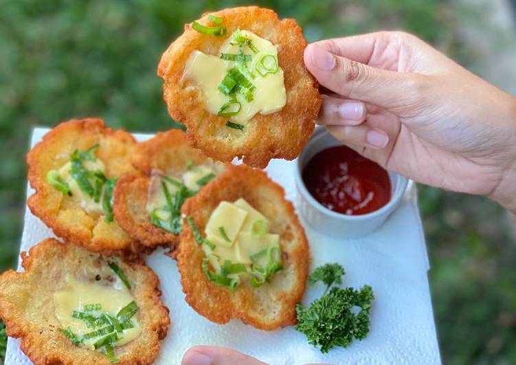 Gamjajeon (Korean Potato Pancake)