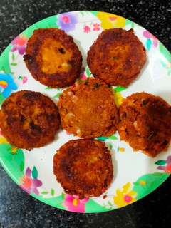 சேனைக்கிழங்கு கட்லெட் (Senaikilanku cutlet recipe in tamil) செய்முறை முக்கிய புகைப்படம்