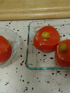 Una foto de Tomates rellenos de ensalada