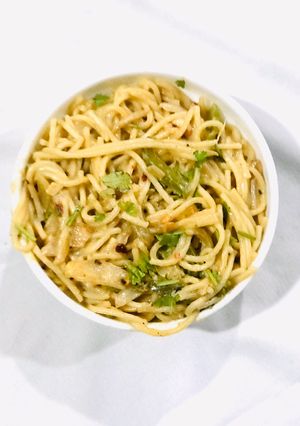 નૂડલ્સ (Noodles Recipe In Gujarati) રેસીપી મુખ્ય ફોટો